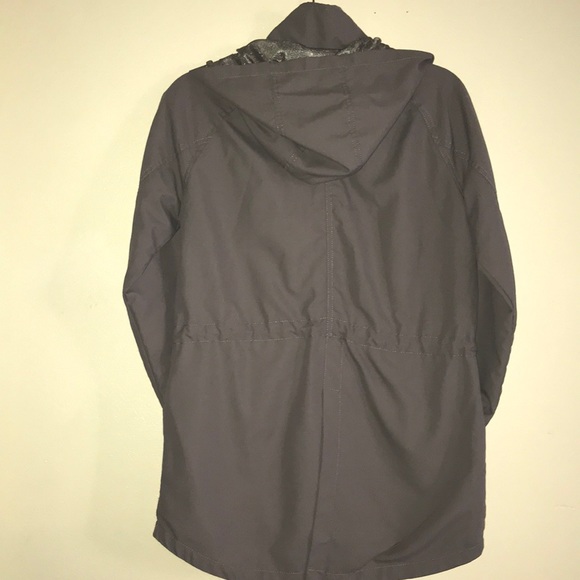 Lightweight women’s waterproof jacket - Picture 7 of 7